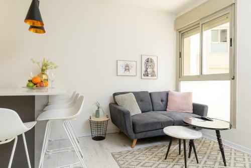 6 Tankhum - By Beach Apartments Tlv