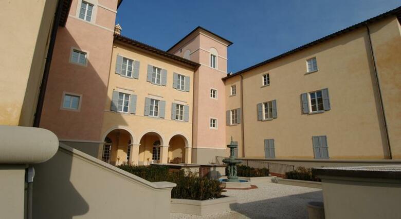 Matilde Di Canossa Golf Spa & Hotel Resort