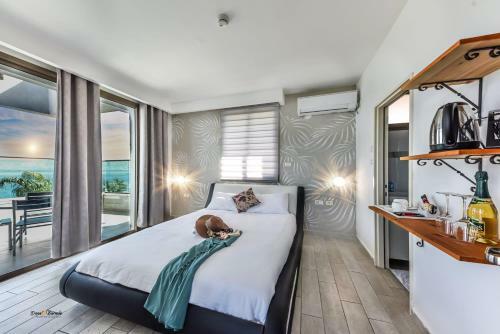 Hotel Nofim Suites
