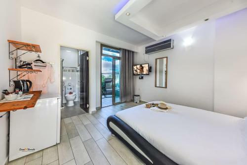 Hotel Nofim Suites