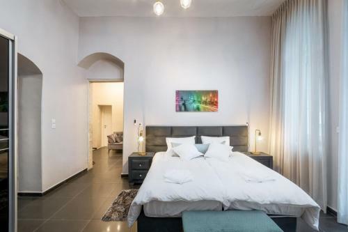 Magical Apartments, In Front To Mamilla Mall