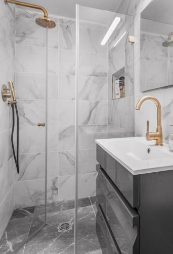 Magical Apartments, In Front To Mamilla Mall