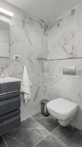 Magical Apartments, In Front To Mamilla Mall