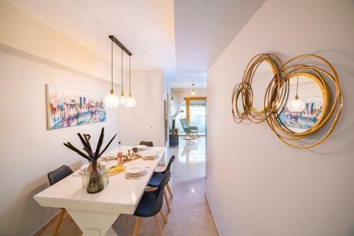 Art Apartment In King David Residence