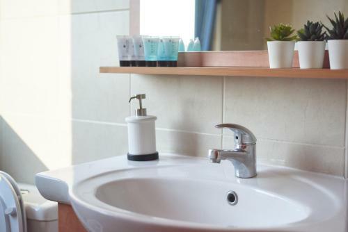 Luxury Quiet Apartment In Central Jerusalem