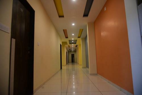 Hotel Savera Palace