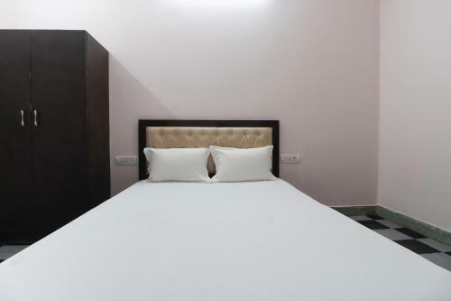 Hotel Spot On 62182 Khubsaras