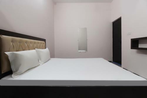 Hotel Spot On 62182 Khubsaras