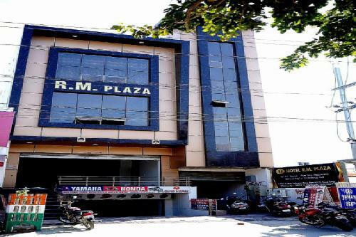 Oyo 79012 Hotel Rm Plaza