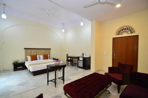 Hotel Aaram Baagh Agra By Pachar Group