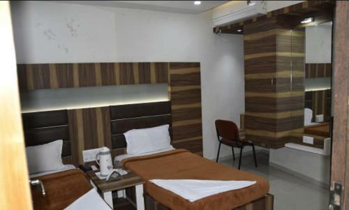 Midtown Hotel