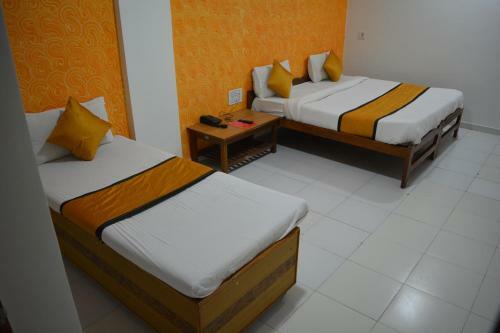 Hotel Runway Inn