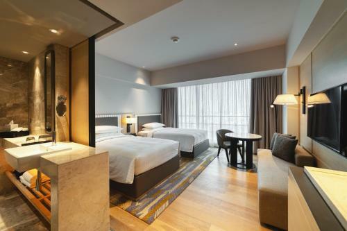 Hotel Courtyard By Marriott Ahmedabad Sindhu Bhavan Road