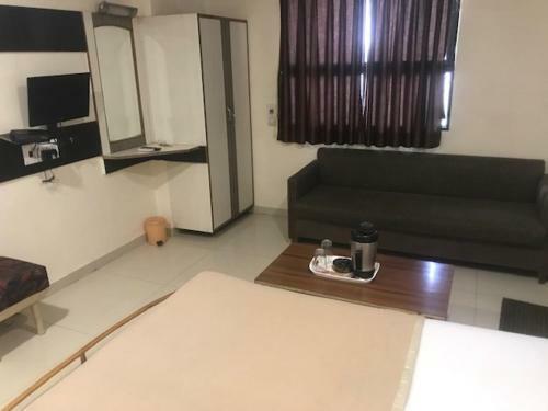 Hotel Mansarovar