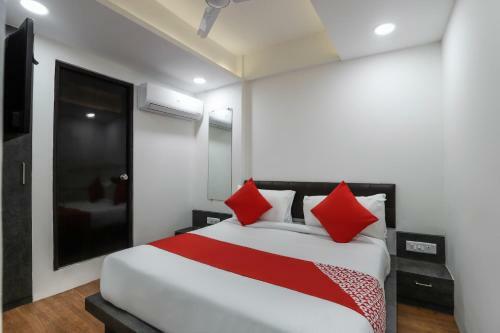 Oyo 40139 Hotel Peradiot
