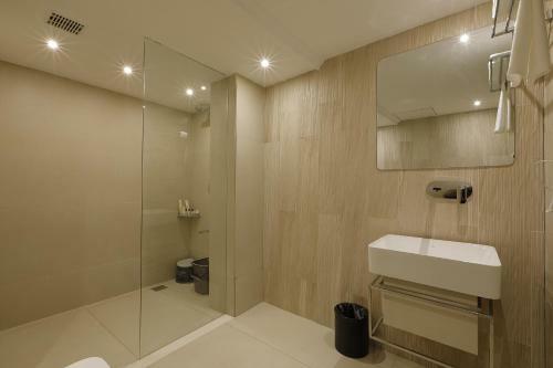 Hotel Artilla Inn