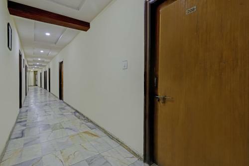 Spot On 73377 Hotel Sarovar Inn