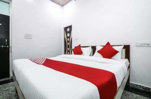 Hotel The Gulab Resort