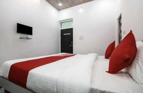 Hotel The Gulab Resort