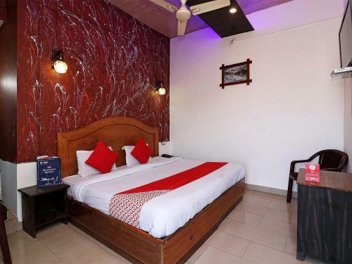 Oyo 75892 Hotel Krishna Palace