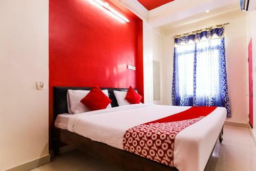 Hotel Oyo 46533 Ravi Palace