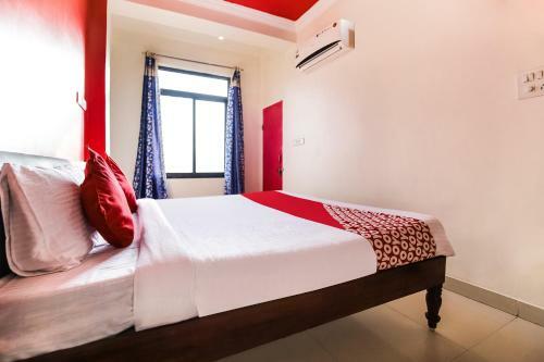Hotel Oyo 46533 Ravi Palace