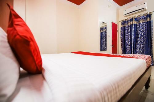 Hotel Oyo 46533 Ravi Palace