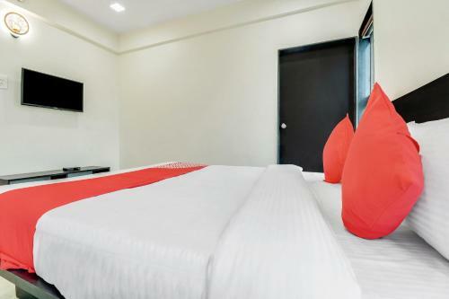 Oyo 60752 V&s Hotel
