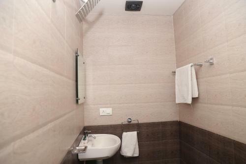 Hotel Kodavath Regency