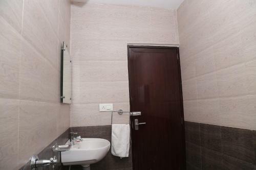 Hotel Kodavath Regency