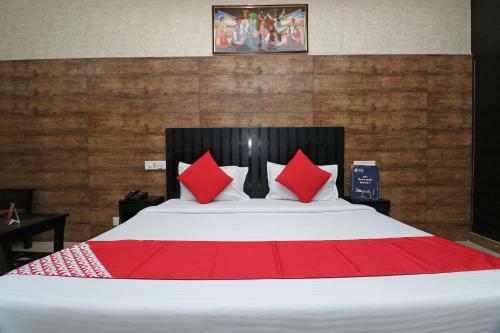 Oyo 8616 Hotel Inderlok