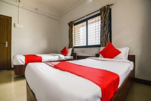 Oyo 61080 Hotel Shree Gurunanak Lodge