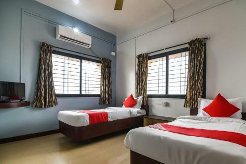 Oyo 61080 Hotel Shree Gurunanak Lodge