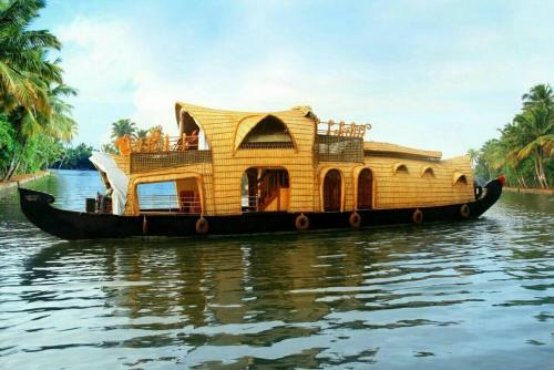 Hotel Alleppey Backwater Cruise