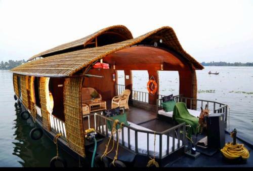 Hotel My Trip House Boats
