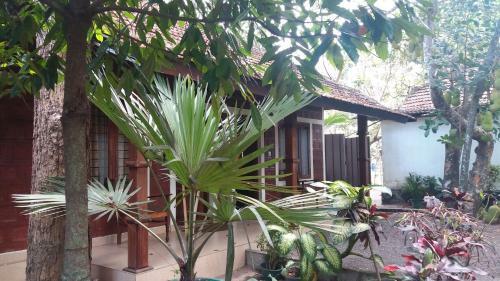 Hotel Gowri Heritage Resorts