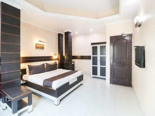Collection O 76464 Hotel Star Regency