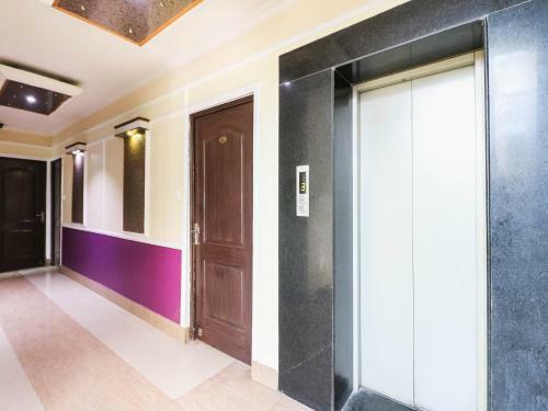 Collection O 76464 Hotel Star Regency