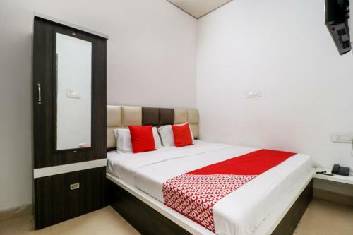 Hotel Oyo 48299 Rd Residency