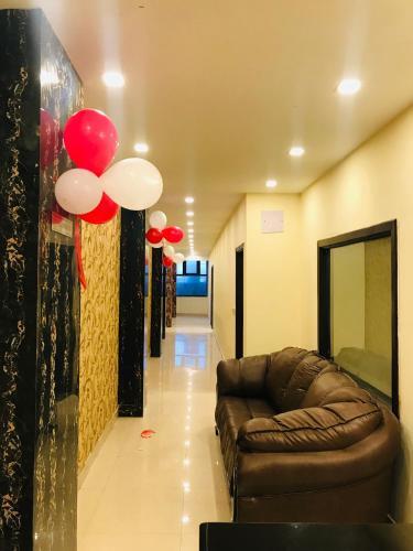 Hotel 50-50
