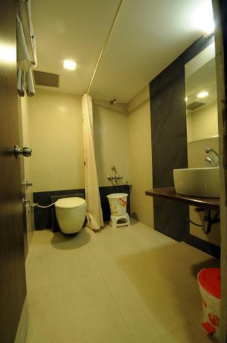 Hotel Surabhi Regency