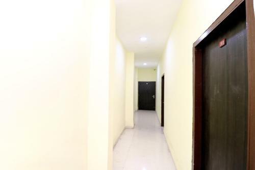 Hotel Oyo 27650 Gian Residency