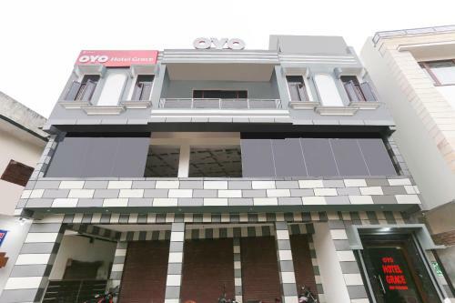 Oyo 71204 Hotel New Grace