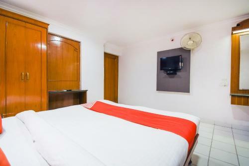 Hotel Oyo 71780 V International