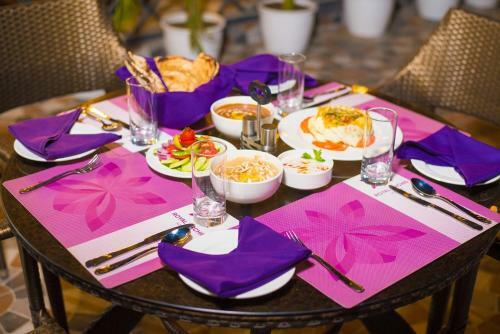 Hotel Regenta Inn Amritsar Airport Road