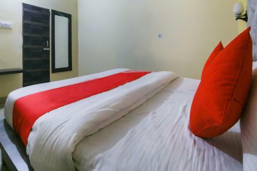 Hotel Oyo 65136 Meerut Inn