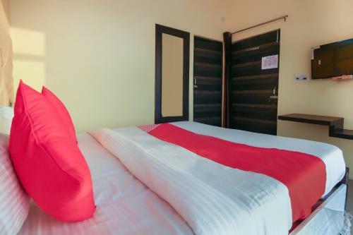 Hotel Oyo 65136 Meerut Inn