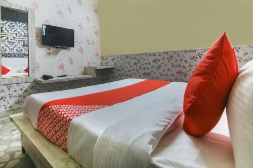 Hotel Oyo 65136 Meerut Inn