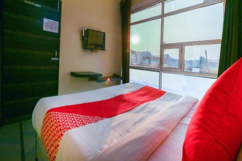 Hotel Oyo 65136 Meerut Inn
