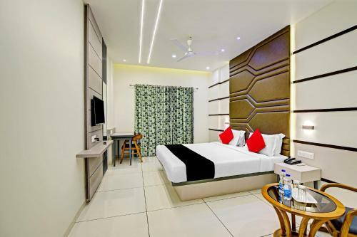 Capital O 78366 Hotel Relax Inn